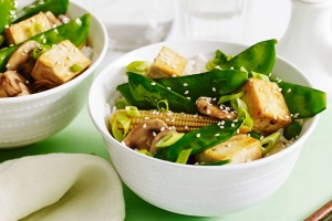 Snowpea, tofu and mushroom stir-fry