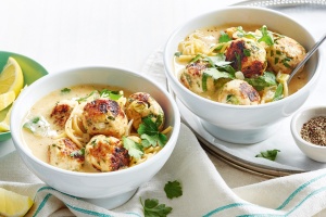 Greek chicken meatball and lemon soup