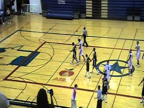 D RAY Donald Morgan Bremond Tigers MAKES CLUTCH FREE THROWS IN THE REGIONAL TOURNEY