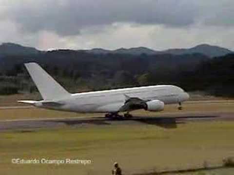 Airbus A380 Landing at Rionegro / Antioquia / Colombia R36