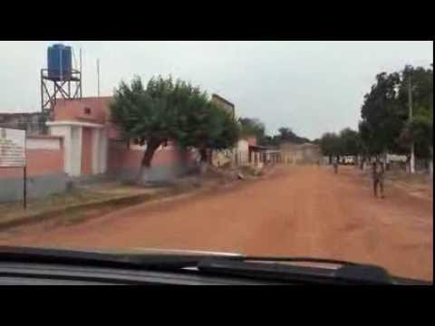 A CAMINHO DO UKUMA, ANGOLA. Em HD