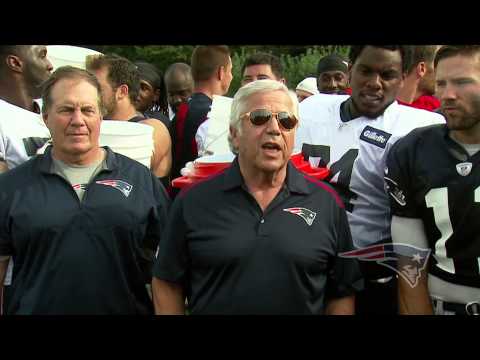 Robert Kraft, Patriots takes the ice bucket challenge