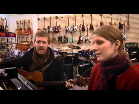 Falling Slowly - Glen Hansard and Marketa Irglova from the movie 