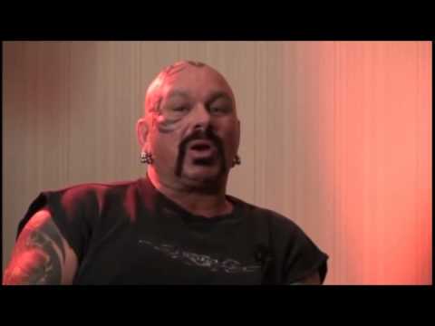 Perry Saturn Moppy & Raven Debautchery