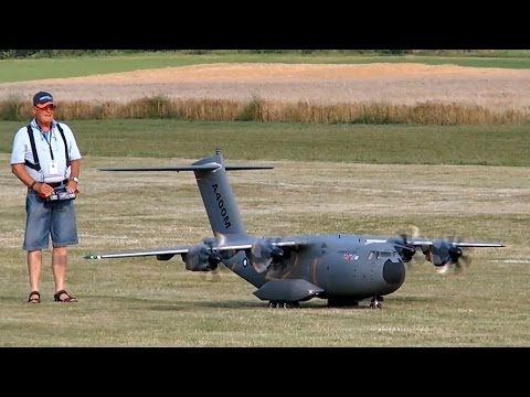 AIRBUS A400M GIGANTIC RC SCALE AIRLINER MODEL FLIGHT DEMO / Airliner Meeting 2015