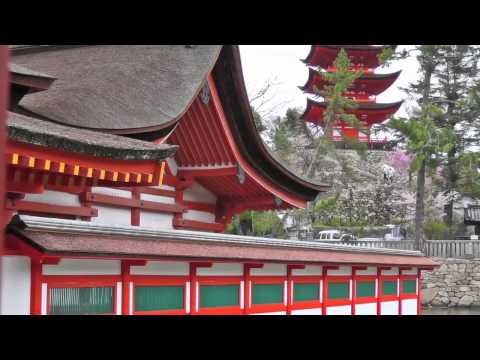 Itsukushima Shrine, Miyajima (Japan) - Travel Guide