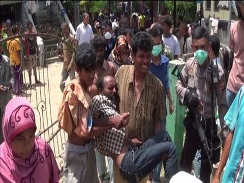 500 Rohingya From Myanmar Arrive in Indonesia