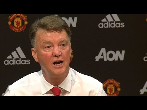 Louis Van Gaal Sings 'When I'm Sixty Four' During Conference