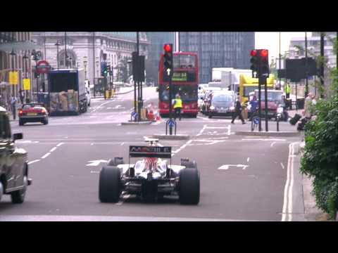 Mark Webber Parliament Square F1 Pit Stop w/ Red Bull Racing (Full Version)