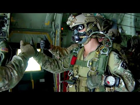 U.S. Army Special Forces Green Berets - High Altitude Jump