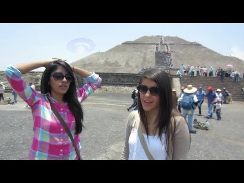 Subiendo piramides en Teotihuacán | Los Polinesios Vlog