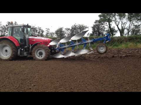 Overum front and rear plough finishing off after demo day