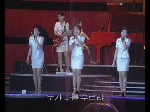 [Concert] Moranbong Band (October 10, 2012) {DPRK Music}