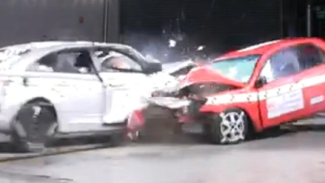 A 2009 Holden Cruze and a 2007 Mitsubishi Lancer meet head on during a used car crash test.