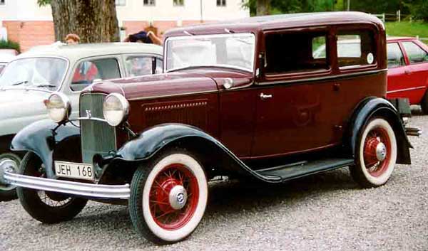 1932 Ford V-8