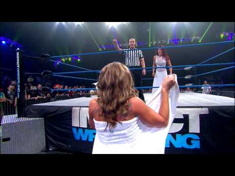 The Knockouts Evening Gown Match (May 8, 2014)