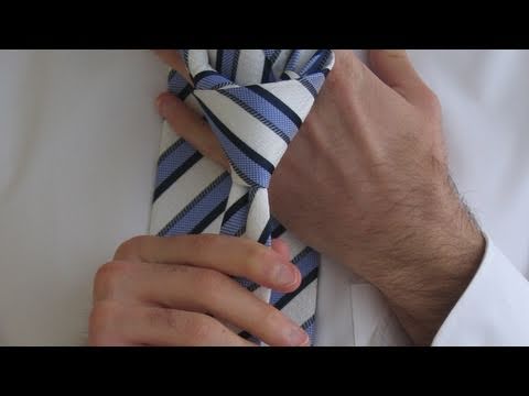 How To Tie a Tie for BEGINNERS - Double windsor how to tie a tie video