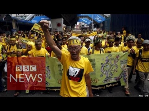 Malaysia protests: Anger on Kuala Lumpur's streets - BBC News