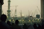 Mecca crane collapse : Cranes surround the Grand Mosque in February 2014