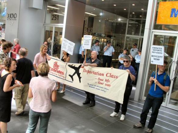 Picket of Emirates office