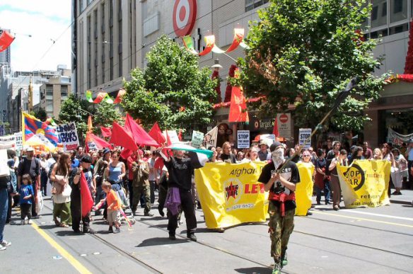 Head of the march in the Mall