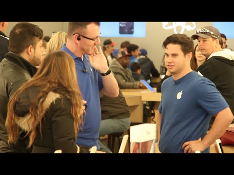 Pretending to Work at the Apple Store