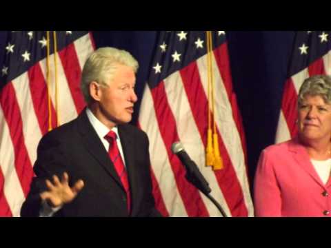 Bill Clinton Democratic Rally at Oxnard College 2014