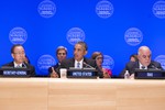 United States President Barack Obama addresses a Leaders’ Summit on Countering Violent Extremism, which he chaired on the margins of the General Assembly general debate, 29 September, 2015. He is flanked on the dais by Secretary-General Ban Ki-moon (left) and Haider al-Abadi, Prime Minister of Iraq.