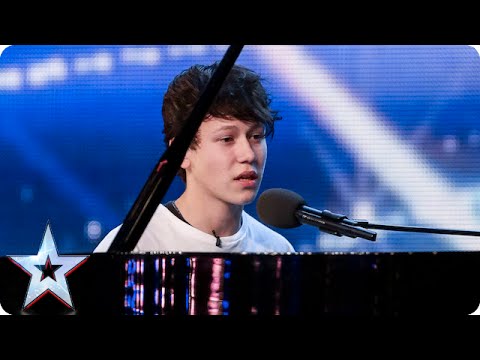 Pianist and singer Isaac melts the Judges' hearts | Britain's Got Talent 2015