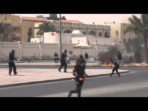 Revolution Bahrain : ( Flame volcanoes process ) Attack the police station in Sitra