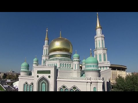 One of Europe's largest mosques opens in Moscow