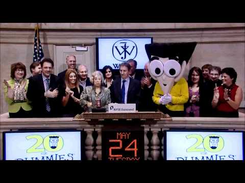 24 May 2011 John Wiley & Sons rings the NYSE Closing Bell