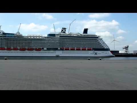 Cruise liner Celebrity Silhouette in Eemshaven, Netherlands (2011/07/10)