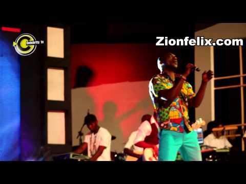 Kwabena Kwabena Perfom With Live Band At Television Awards 2015