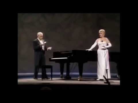 Victor Borge: Hands Off! (Subtitulos en Español)