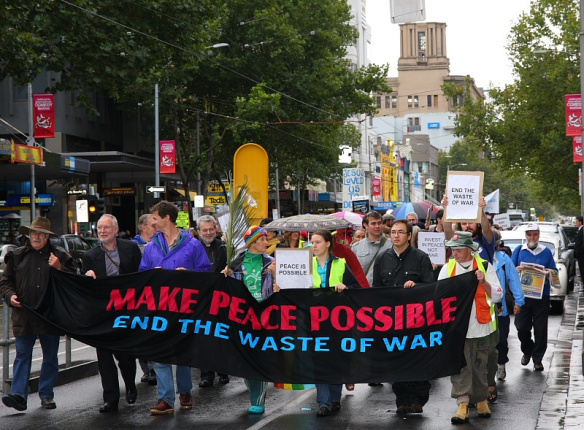 Head of march down Elizabeth Street