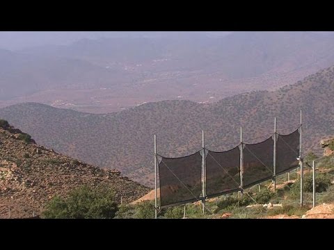 Moroccan villagers harvest fog for water supply