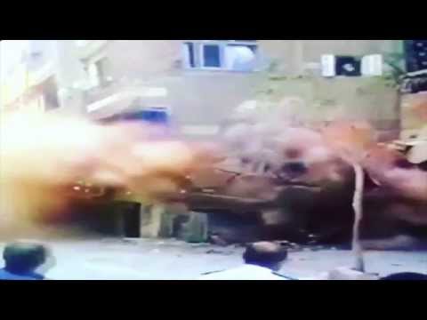 7.9 Magnitude Earthquake Hits Nepal Bhaktapur Kathmandu - 7.4 Damages 4600 Killed Dead (RAW FOOTAGE)