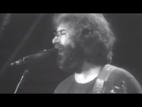 Grateful Dead - Scarlet Begonias / Fire On The Mountain - 04/27/77 - Capitol Theatre (OFFICIAL)