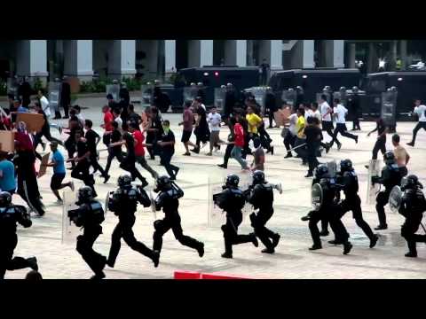 Singapore Police Force Special Operations Command Demostration - SPF Workplan Seminar 2013 [HD]