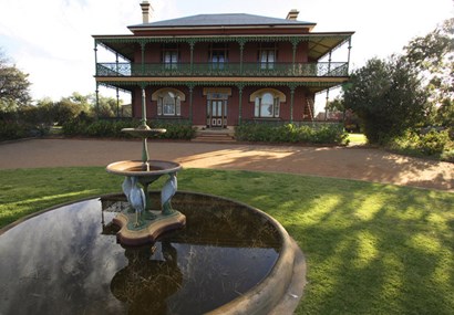 The stories behind Australia&#39;s most haunted houses