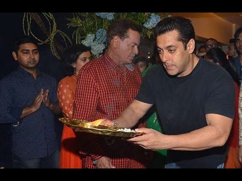 UNCUT: Here’s How Salman Khan Bid Good Bye To Bappa At Ganpati Visarjan 2015