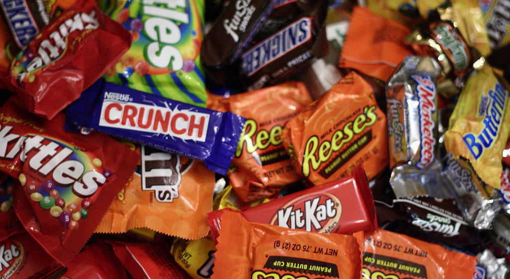 An assortment of Halloween candy, from Reese's cups to Skittles and Nestle Crunch. (Flickr / Patrick)