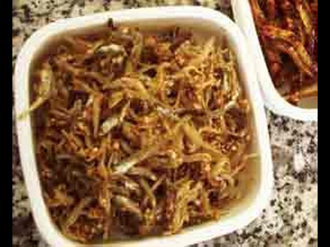 Stirfried dried anchovy side dishes (myulchi bokkeum:멸치볶음)