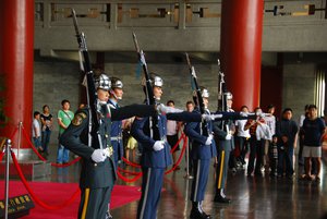 Honor guards of Republic of China Armed Forces at the Sun Yat-sen Memorial Hall in Taipei In the Republic of China (Taiwan), the honor guard is provided by members from the three service branches of the Republic of China Armed Forces,