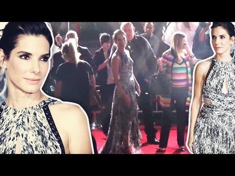 Sandra Bullock Says Hello To The TMZ Celebrity Tour Bus!