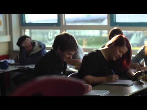 Schulsong der Carl Weyprecht Schule in Bad König [HD]