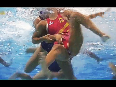 Women Waterpolo Dirty play - (HD) What happens underwater !!!