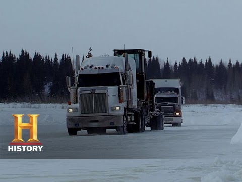 Ice Road Truckers: Lisa's Icy Fall (S8, E12)