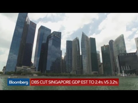 Singapore’s Economy Contracts More Than Forecast